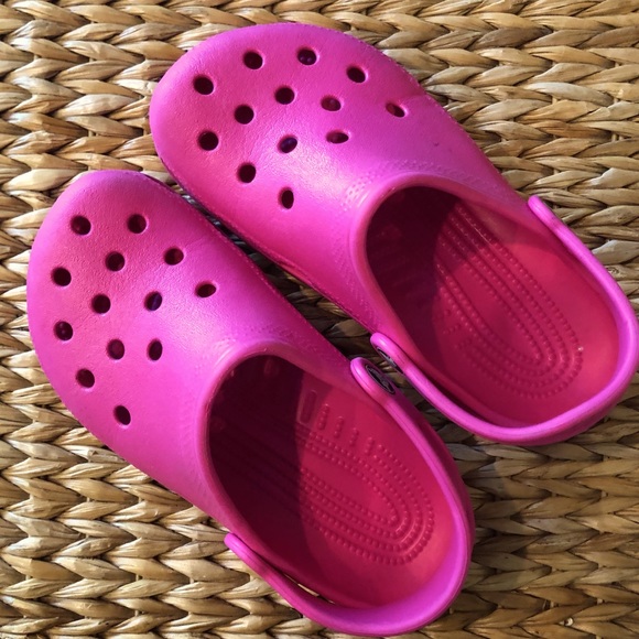 ladies crocs size 4